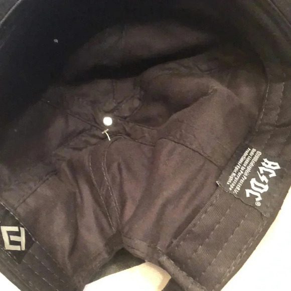 AC/DC High Voltage Distressed Hat Retro - Picture 4 of 6